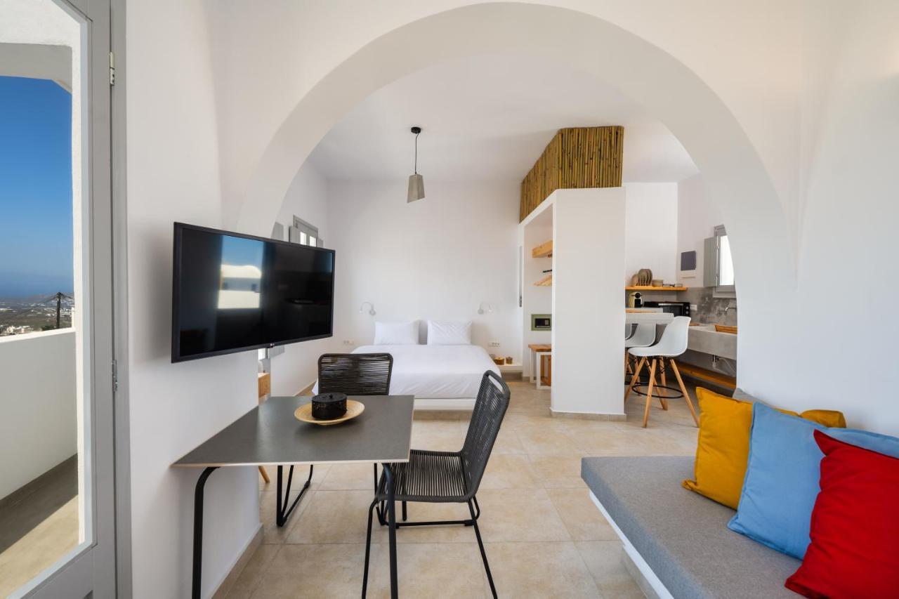 Astivi Santorini Apartments Pýrgos エクステリア 写真